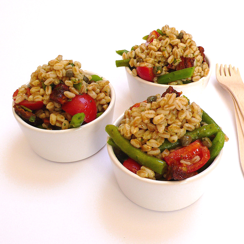 Farro salad with summer vegetables
